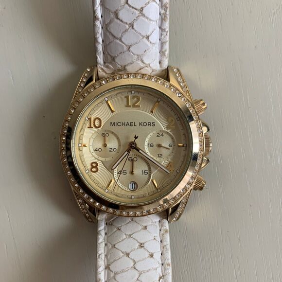 Michael Kors Watch White Python Snake Embossed Leather Band Mob Wife Crystals - Picture 1 of 7